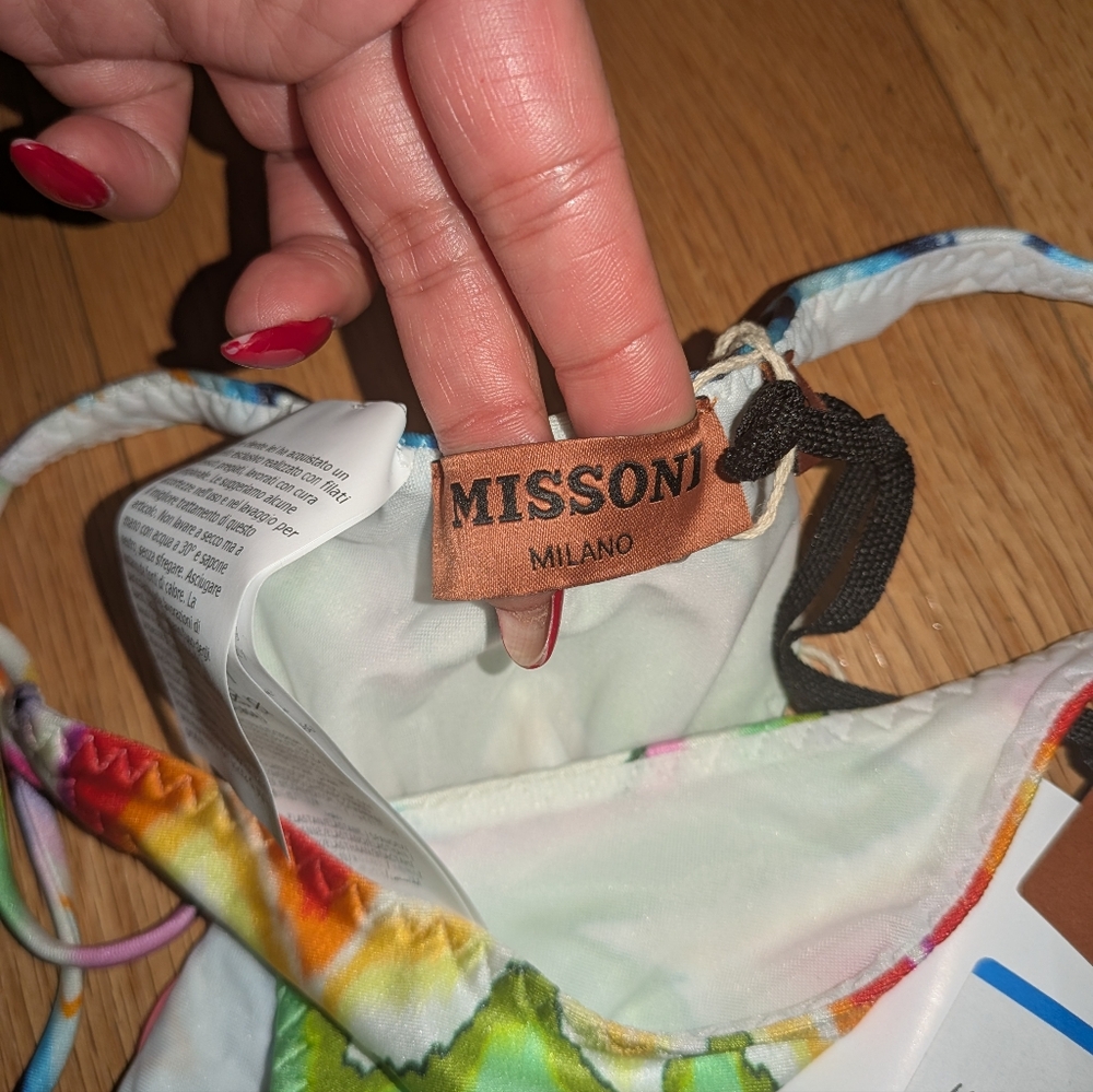 2B. NWT MISSONI ZIGZAG STRING BIKINI BOTTOM - Picture 5 of 5